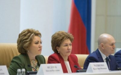 «Два» за заботу об учителе. Валентина Матвиенко недовольна зарплатой педагогов в регионах.
